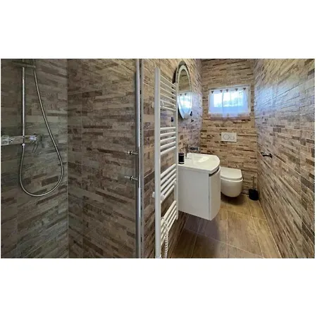 Apartamento Cozy In With Wifi Trogir