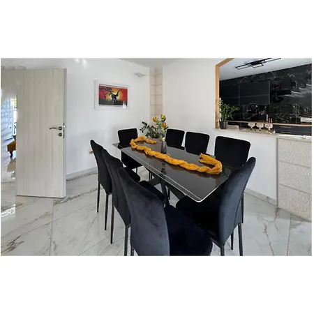 Appartement Stunning In With Wifi Trogir
